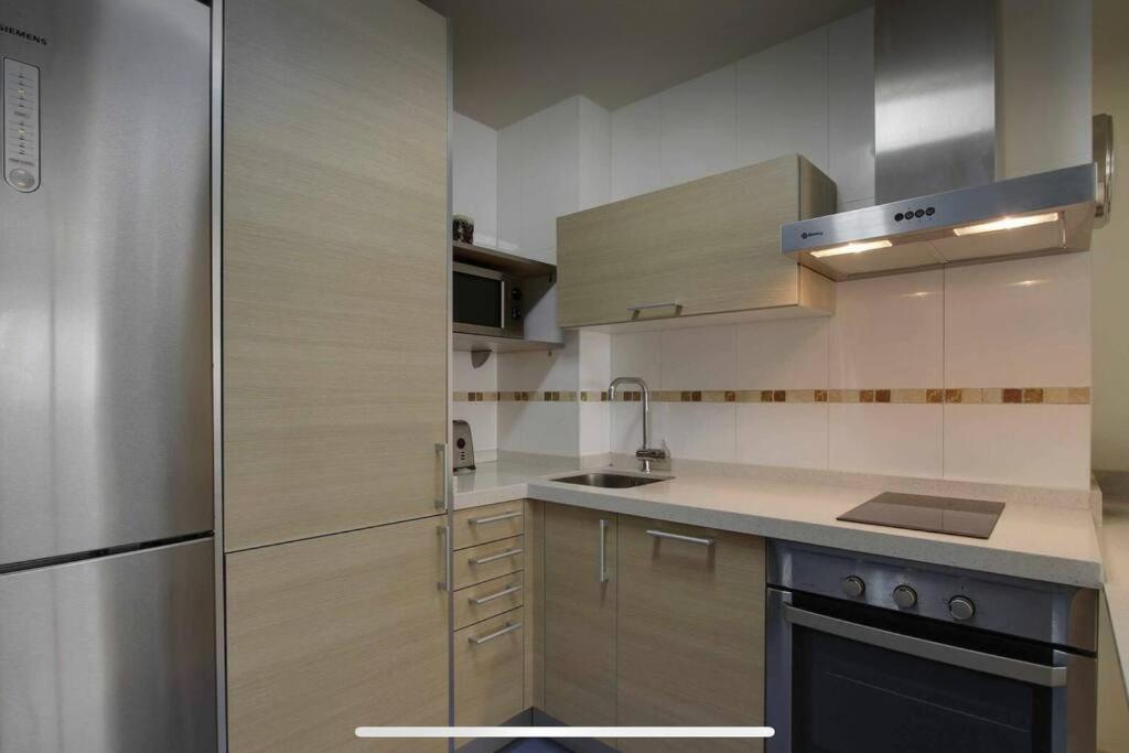 말라가 Pacifico P4 - Bonito Apartamento Con Piscina & Parking, Playa A 100 Metros 아파트 외부 사진